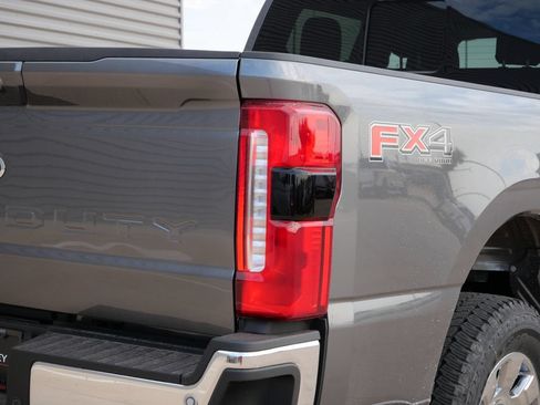 New 2026 Ford F250 Lariat w/ Lariat Premium Package AWD/4WD image 11