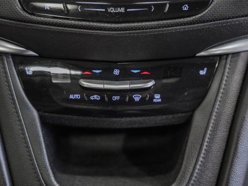 Used 2017 Cadillac XT5 Luxury image 28