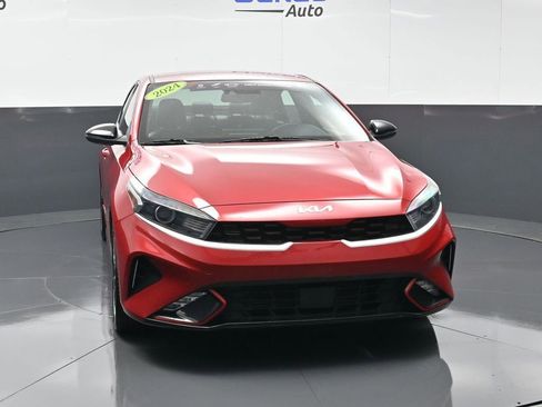 Certified 2024 Kia Forte GT-Line image 3