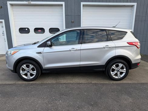 Used 2015 Ford Escape SE image 7