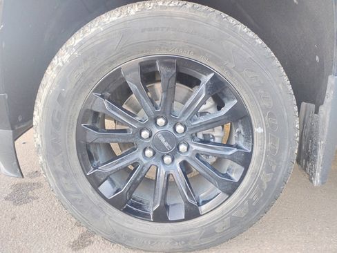 Used 2022 GMC Canyon Elevation w/ Trailering Package image 11