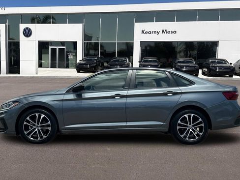 Used 2025 Volkswagen Jetta Sport FWD image 7