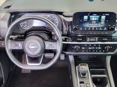 Used 2023 Nissan Pathfinder SL w/ SL Premium Package image 29