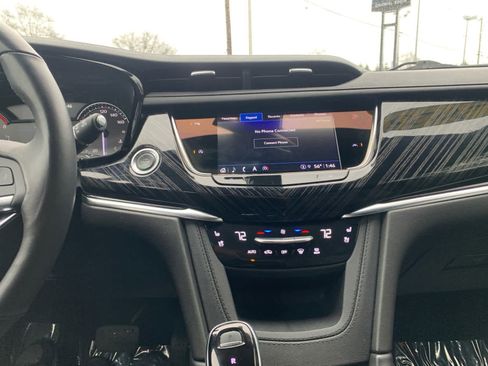 Certified 2025 Cadillac XT6 Premium Luxury image 26