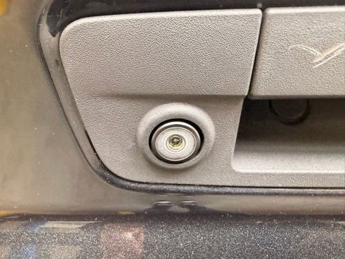 Used 2017 RAM 1500 Rebel w/ Luxury Group AWD/4WD image 7