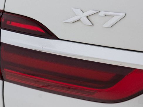 Used 2019 BMW X7 xDrive40i w/ Premium Package AWD/4WD image 16