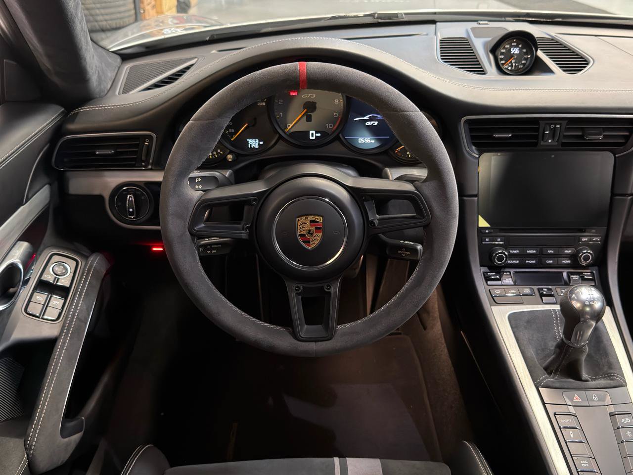 Used 2018 Porsche 911 GT3 RWD image 14