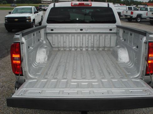 Used 2016 Chevrolet Colorado W/T w/ WT Convenience Package AWD/4WD image 13