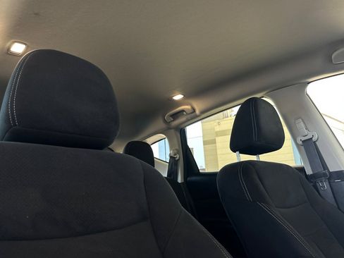 Used 2021 Nissan Murano SV image 16