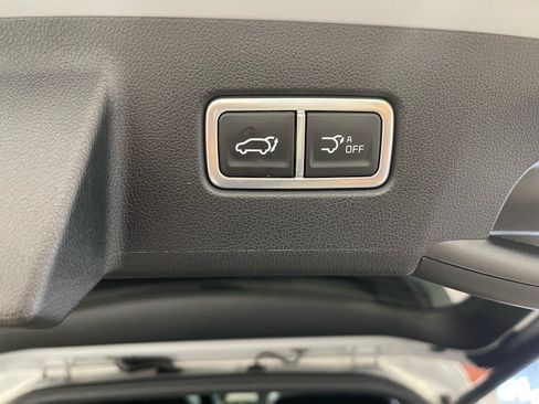 Used 2024 Kia Sorento SX Prestige w/ Sage Leather Package AWD/4WD image 38