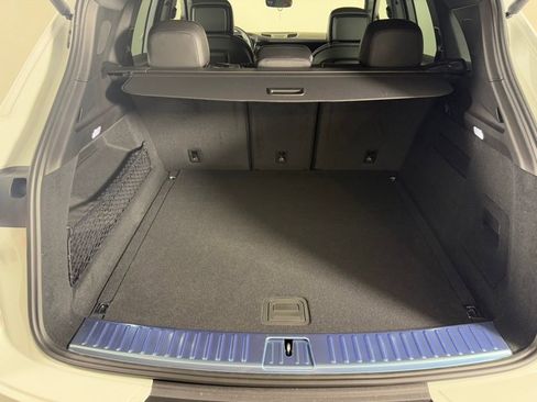 New 2026 Porsche Cayenne image 17