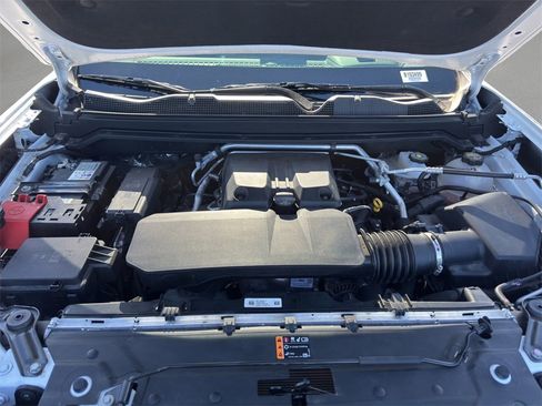 Used 2025 GMC Canyon Elevation image 21