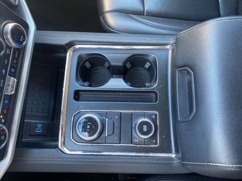 Used 2024 Ford Expedition Max XLT image 28