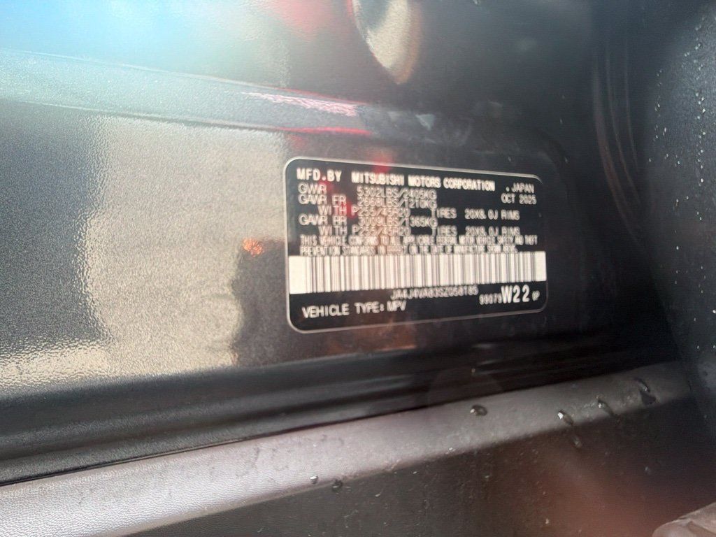 Used 2025 Mitsubishi Outlander SE AWD/4WD image 4