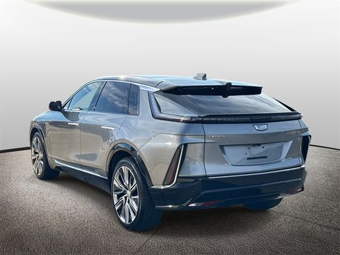 Used 2024 Cadillac Lyriq Luxury w/ LPO, Floor Liner Package image 6