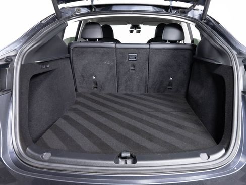 Used 2023 Tesla Model Y Performance image 21