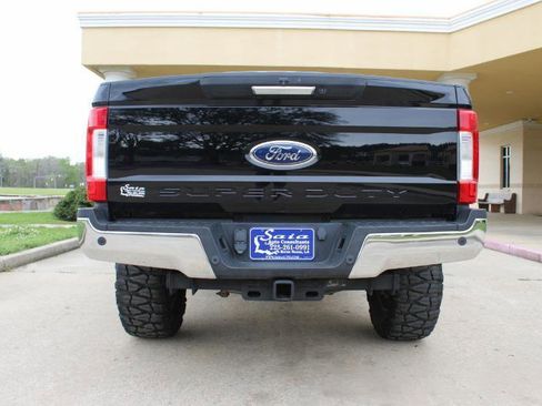 Used 2017 Ford F250 Lariat w/ FX4 Off-Road Package image 15