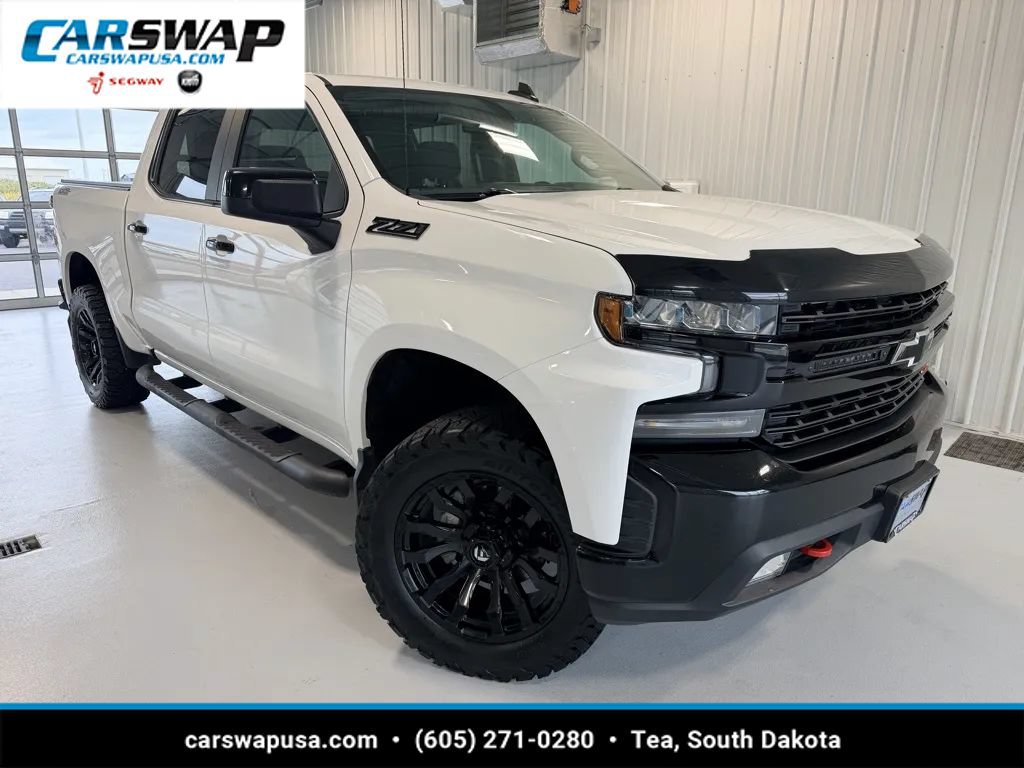 Used 2021 Chevrolet Silverado 1500 LT Trail Boss w/ LPO, Dark Essentials Package AWD/4WD image 1