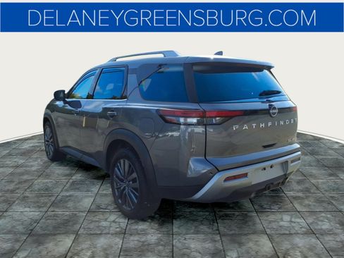 Used 2025 Nissan Pathfinder SL w/ SL Premium Package AWD/4WD image 5