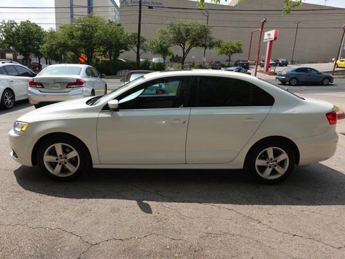 Used 2014 Volkswagen Jetta TDI image 4