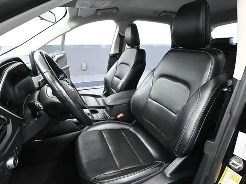 Used 2021 Ford Escape SEL image 23