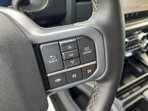 Used 2026 Ford F250 Lariat AWD/4WD image 15