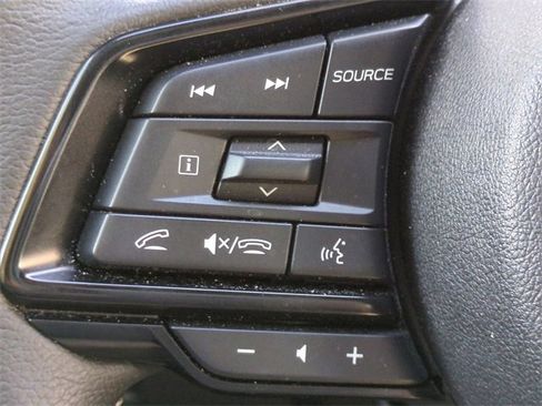 Used 2025 Subaru Forester Premium w/ Convenience Package #2 image 24