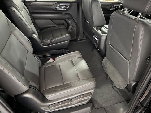 Used 2023 Chevrolet Suburban Z71 w/ Luxury Package AWD/4WD image 46