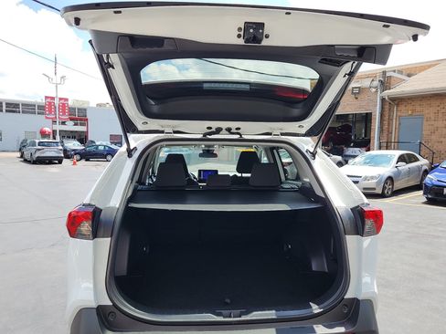 Certified 2024 Toyota RAV4 XLE FWD image 25