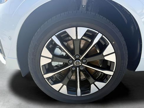 New 2026 Volvo XC60 T8 Plus w/ Protection Package Premier AWD/4WD image 9