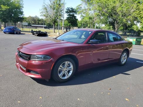 Used 2023 Dodge Charger SXT RWD image 2