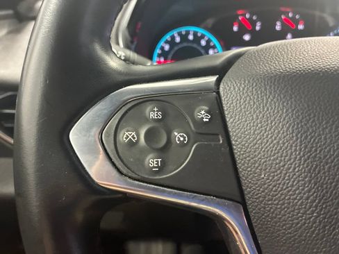 Used 2023 Chevrolet Traverse LT AWD/4WD image 23