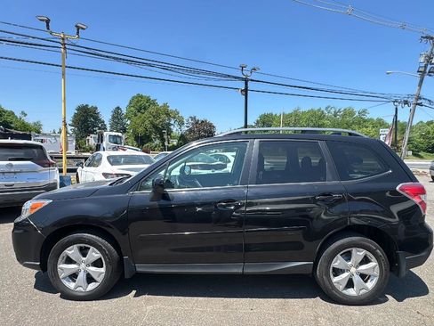 Used 2016 Subaru Forester 2.5i Premium AWD/4WD image 8