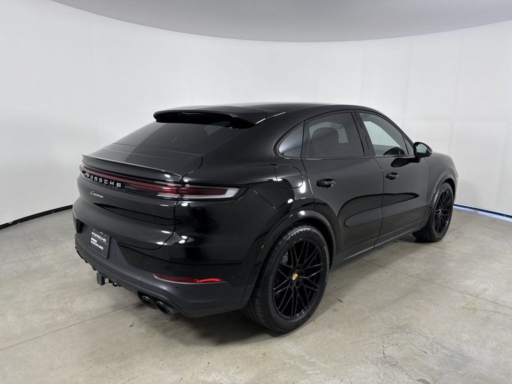 Certified 2024 Porsche Cayenne Coupe AWD/4WD image 7