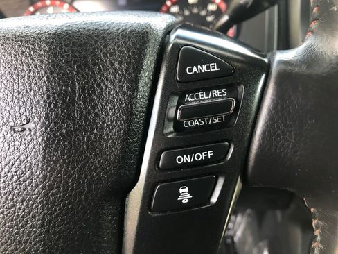 Used 2019 Nissan Titan PRO-4X image 28