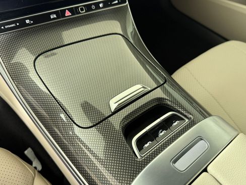 Used 2024 Mercedes-Benz CLE 450 4MATIC Cabriolet image 18