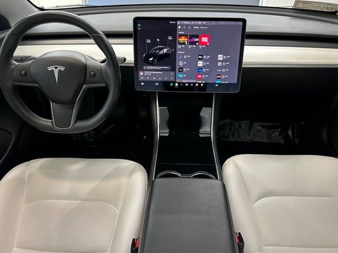 Used 2019 Tesla Model 3 Standard Range Plus image 27