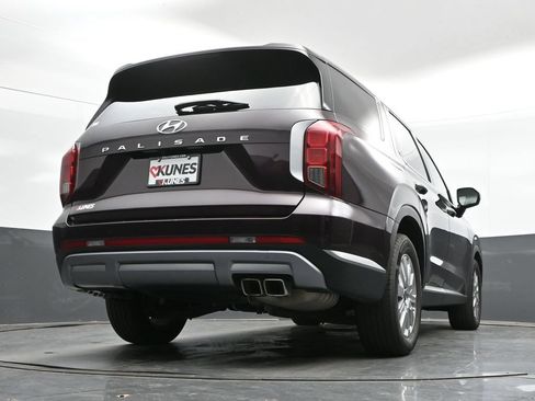 Used 2024 Hyundai Palisade SEL FWD image 40