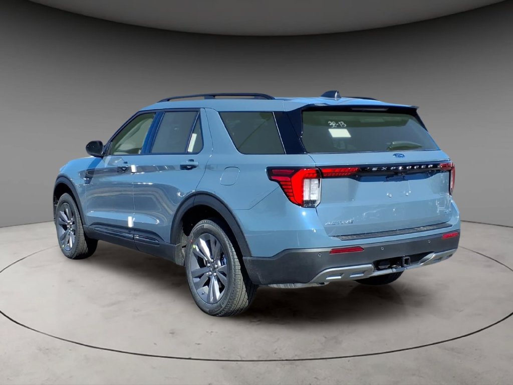 New 2026 Ford Explorer Active w/ Active Comfort Package AWD/4WD image 3