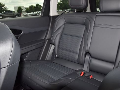New 2026 Lincoln Nautilus Reserve AWD/4WD image 19