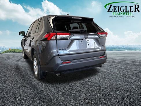 Used 2023 Toyota RAV4 LE image 7