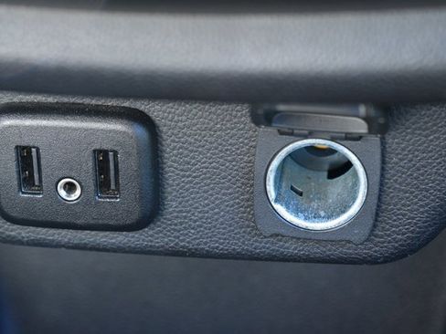 Used 2018 Chevrolet Traverse LT image 34