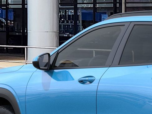 New 2026 Chevrolet Trax LT image 12