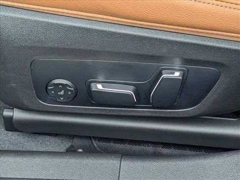 New 2026 BMW 330i Sedan image 4