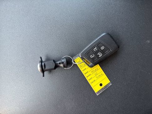 Used 2019 Volkswagen Atlas SE AWD/4WD image 12