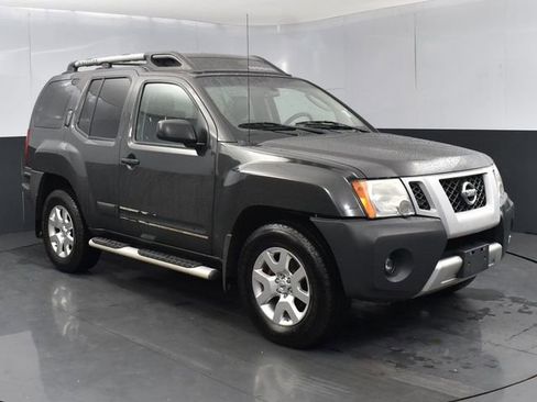 Used 2010 Nissan Xterra SE AWD/4WD image 1