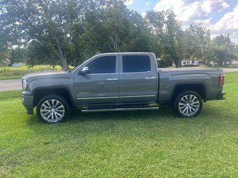 Used 2018 GMC Sierra 1500 Denali AWD/4WD image 8