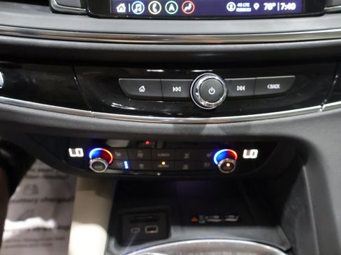Used 2023 Buick Enclave Avenir w/ Avenir Technology Package AWD/4WD image 29