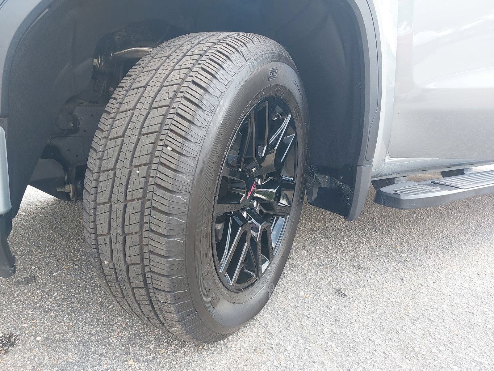 Used 2026 GMC Sierra 1500 Elevation w/ Elevation Premium Package AWD/4WD image 32