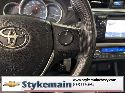 Used 2014 Toyota Corolla LE image 30